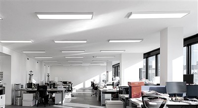 Qual è la differenza tra la serie di luci Batten di Toppo Lighting?